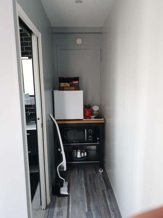 FORET DE FONTAINEBLEAU, chambre entrée privée. Arbonne Extérieur photo